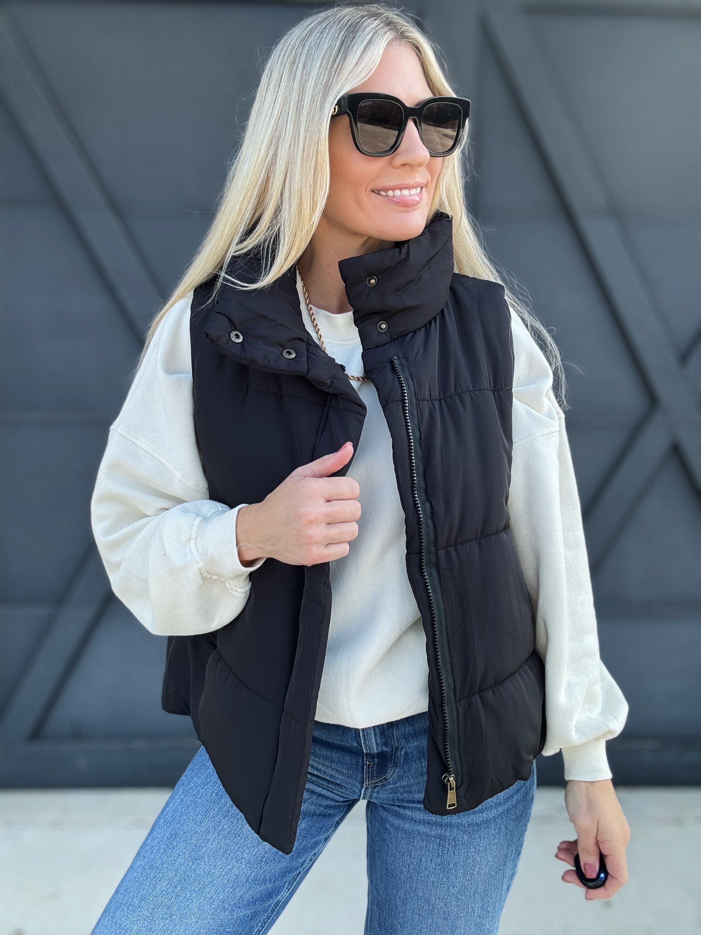 Solid Zip-Up Puffer Vest In Black - Infinity Raine