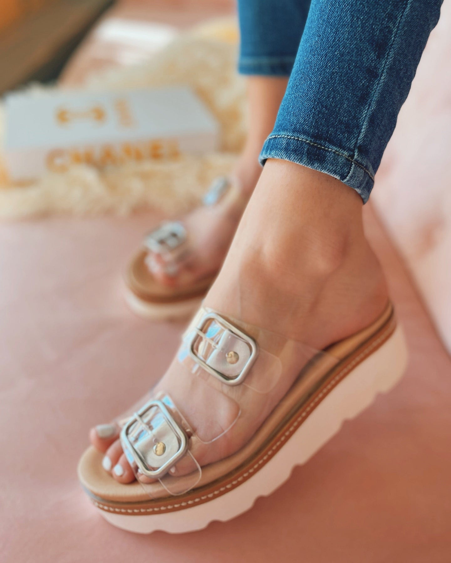 Chinese Laundry Surfs Up Jelly Wedge Sandal Clear Infinity Raine