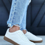 Dolce Vita Voyage Sneakers In White Smooth - Infinity Raine