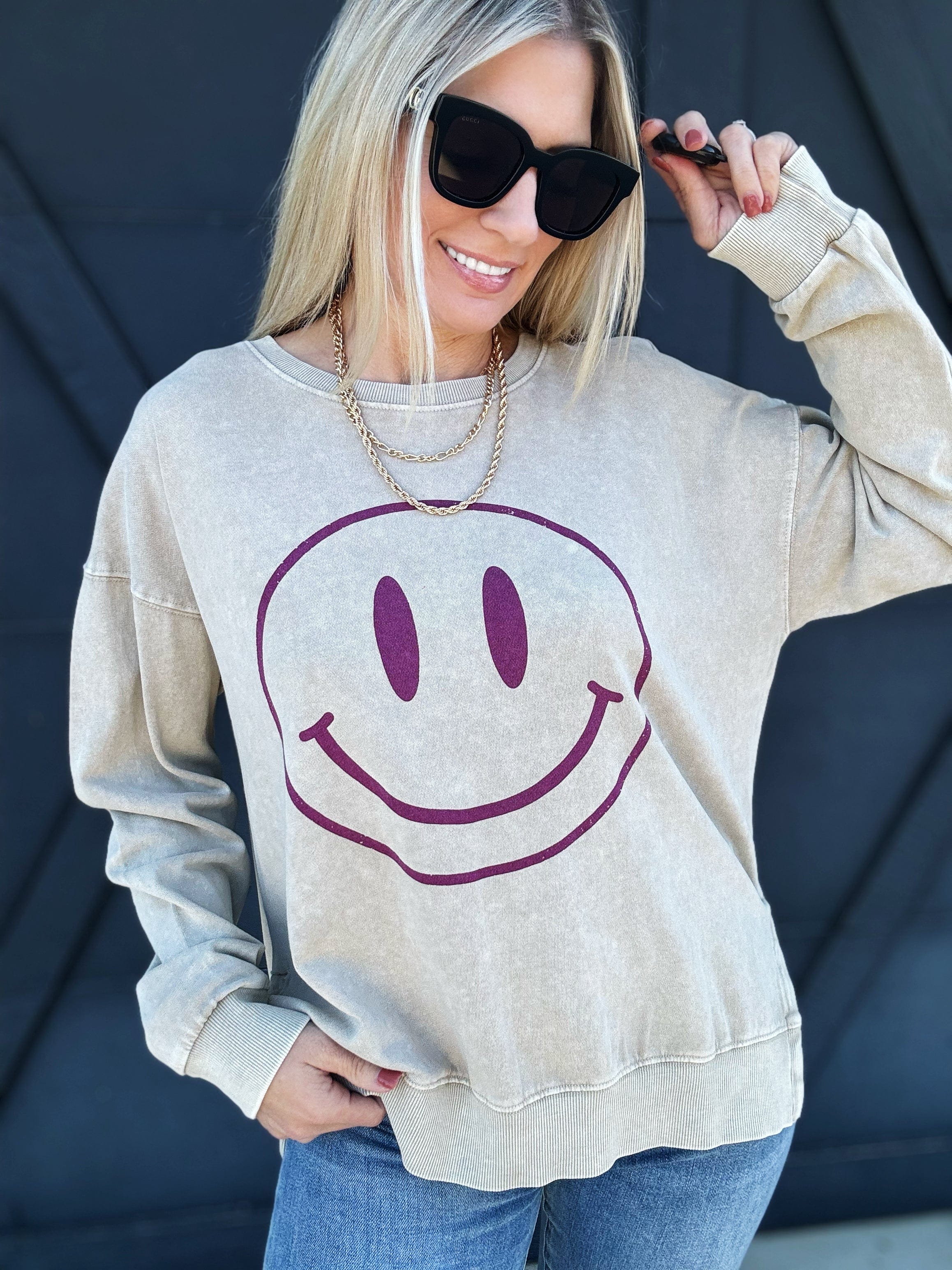 Smiley Crew Sweatshirt In Khaki - Infinity Raine