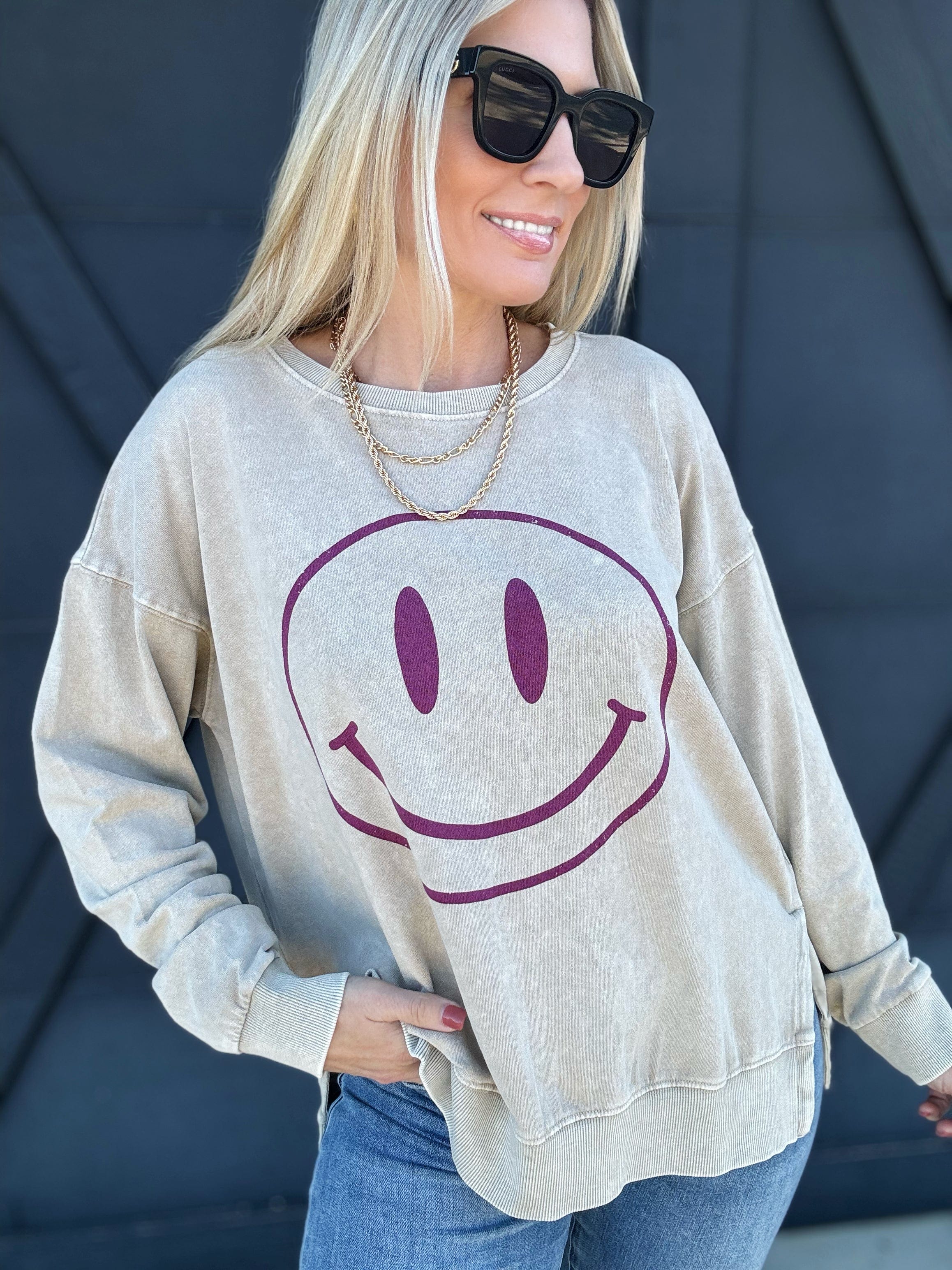 Smiley Crew Sweatshirt In Khaki - Infinity Raine