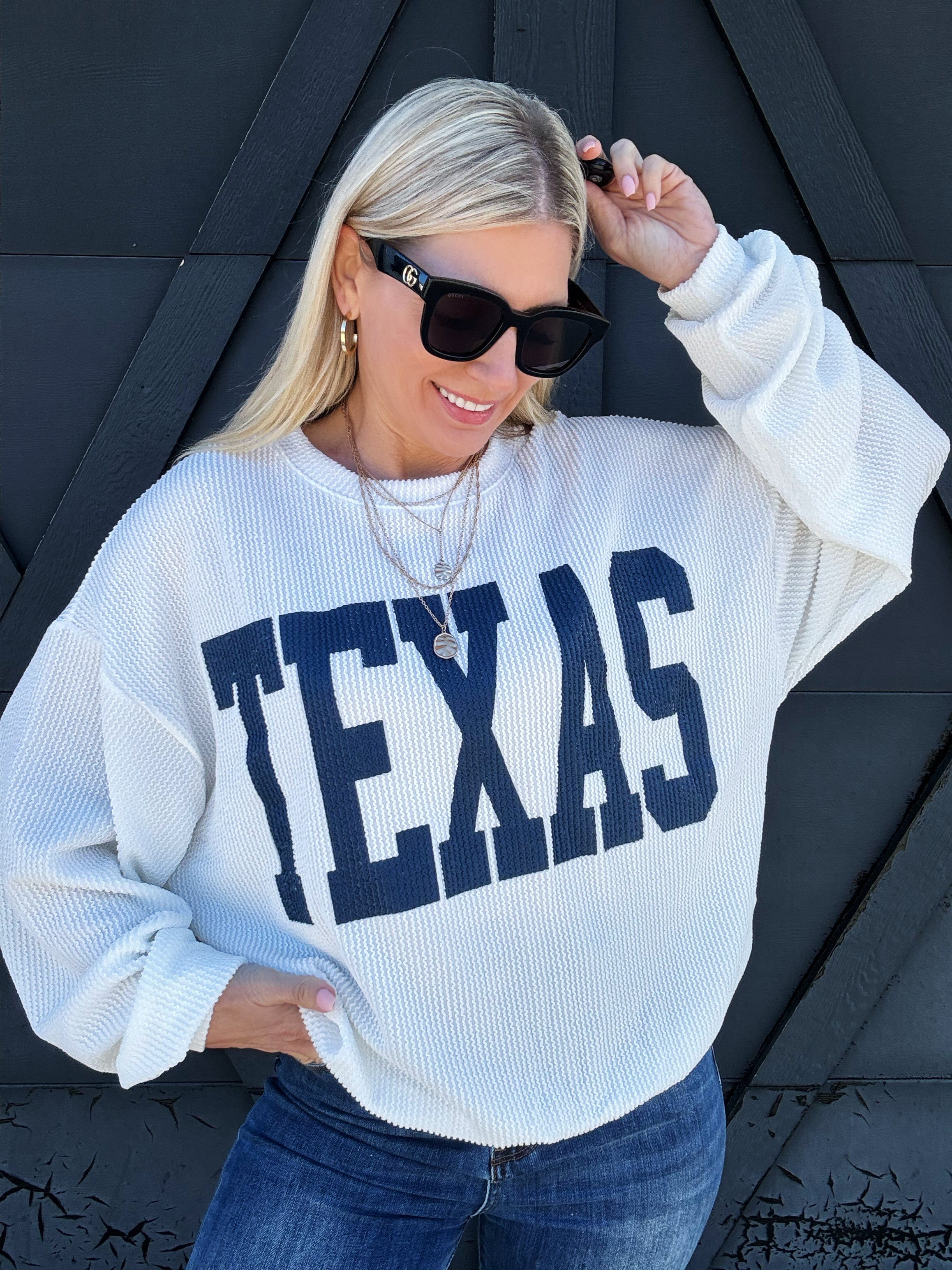 Texas Comfy Graphic Sweatshirt In White - Infinity Raine