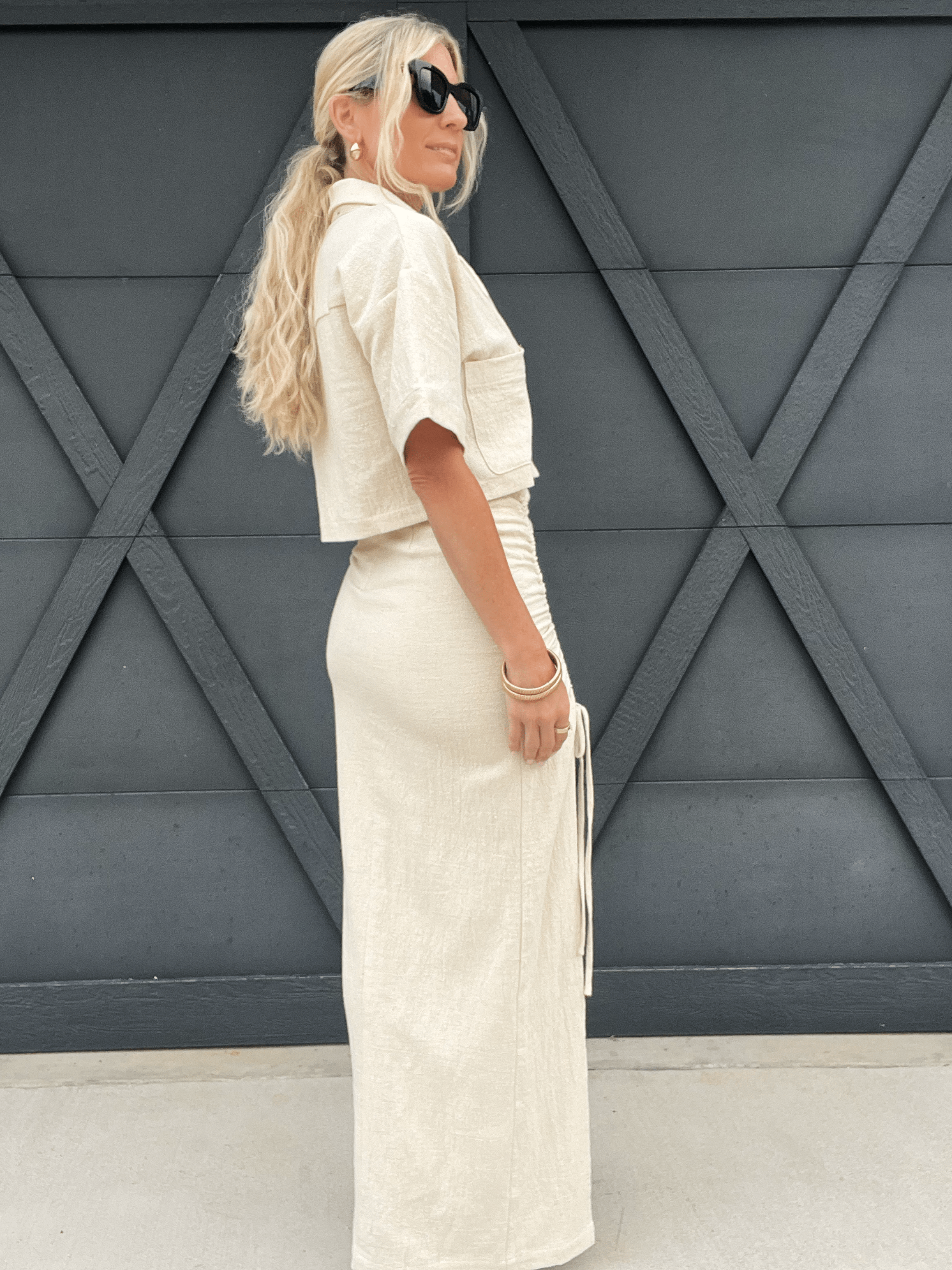 Textured Ruched Slit Linen Skirt In Natural - Infinity Raine