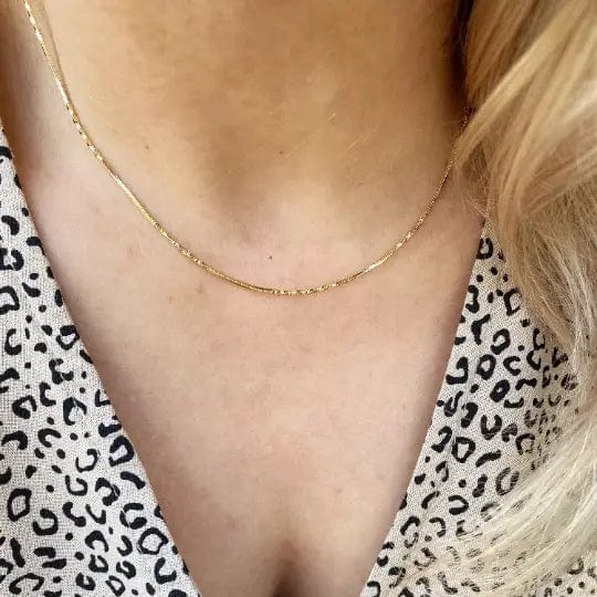 Interspersed Twisted Dainty Chain In Gold - Infinity Raine