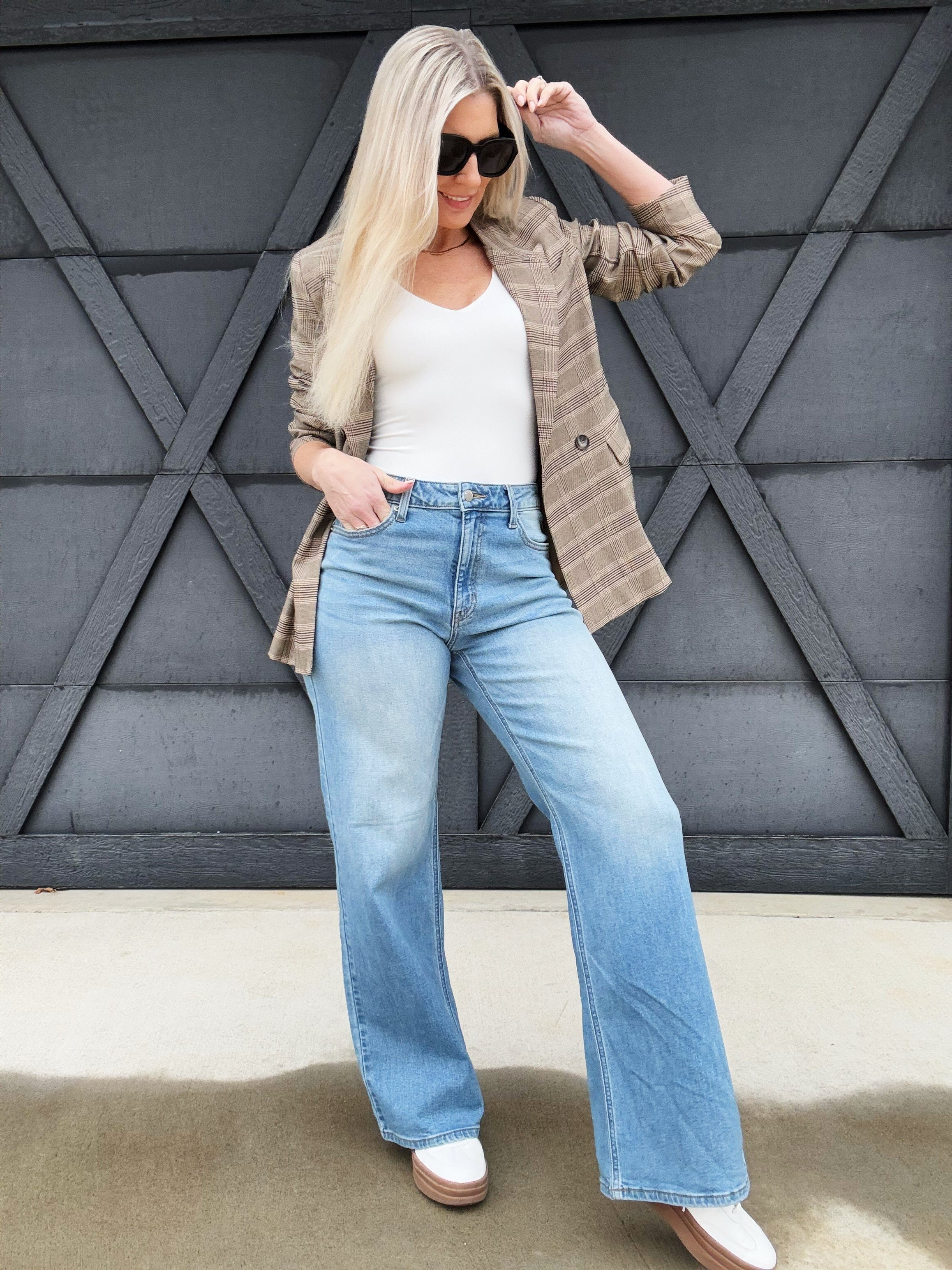 L.T.J. Gia Almost Slouchy Wide Leg Jeans In Medium - Infinity Raine