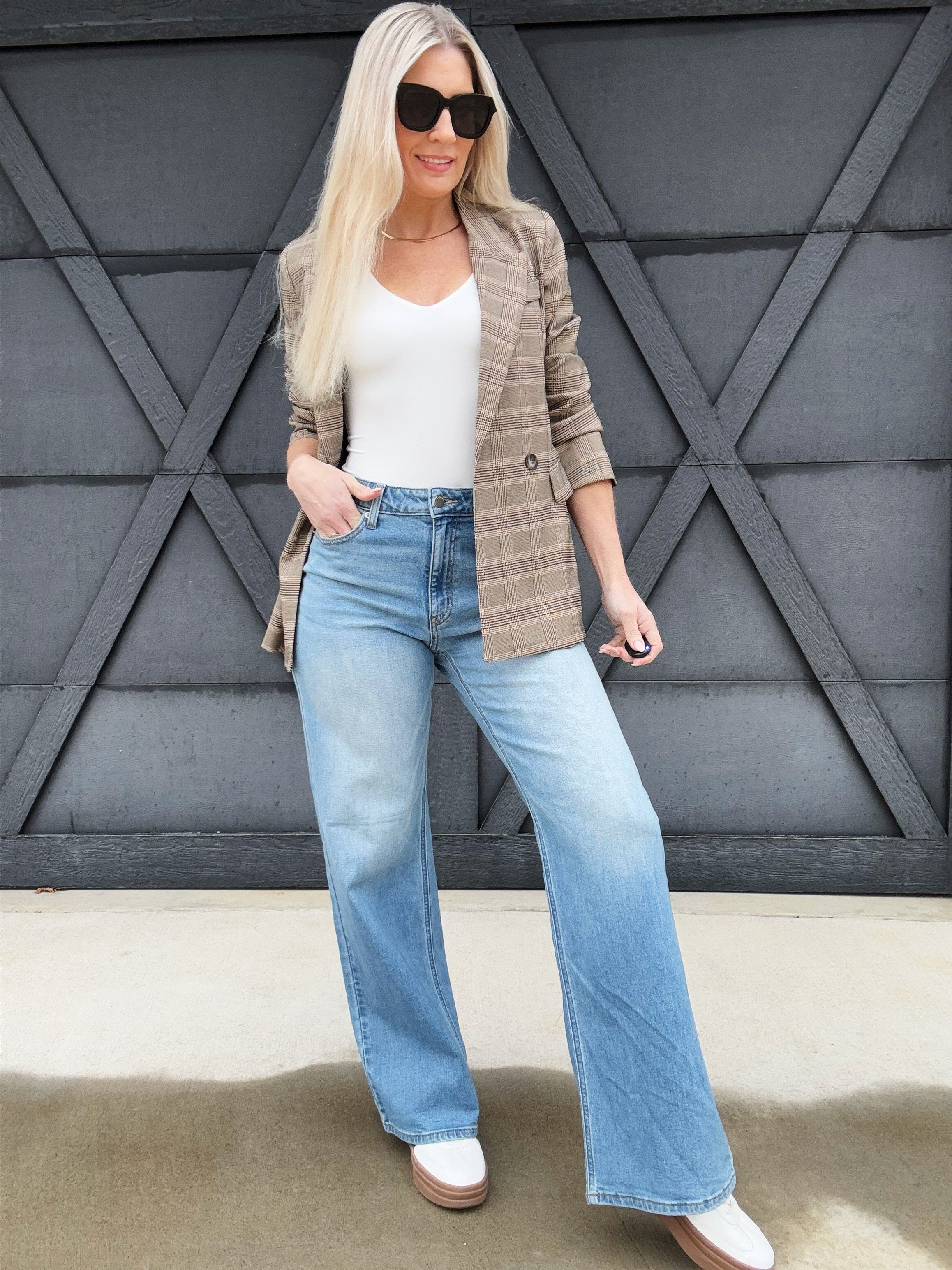 L.T.J. Gia Almost Slouchy Wide Leg Jeans In Medium - Infinity Raine