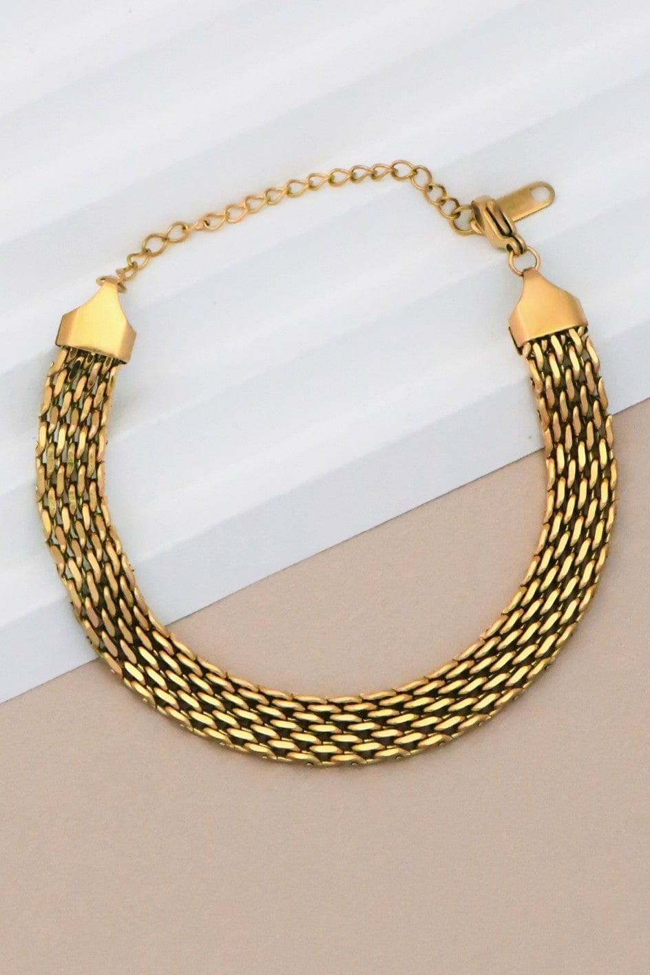 Stainless Steal Chunky Chain Bracelet In Gold - Infinity Raine