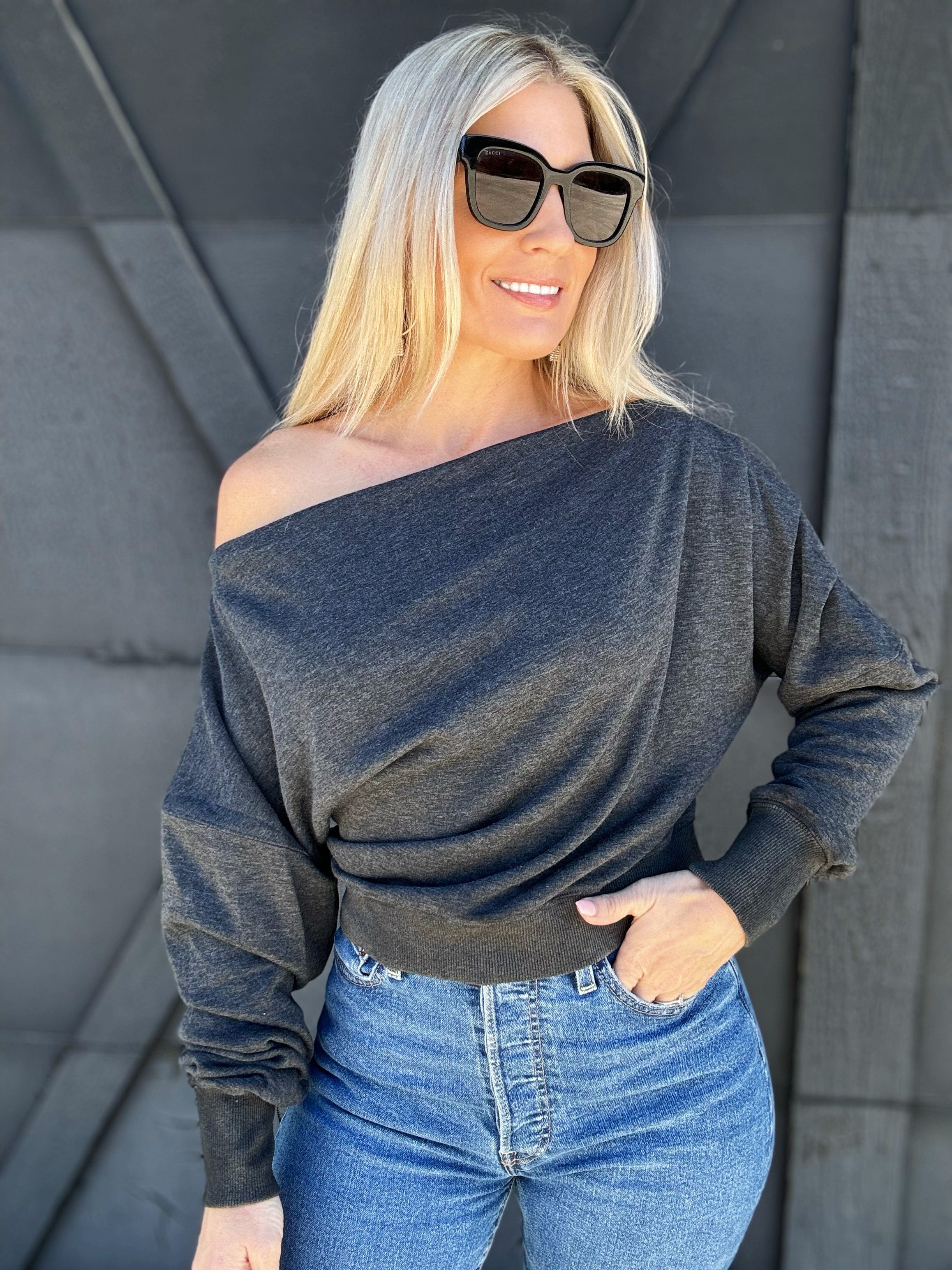 So Me Tops - Sweatshirts Mineral Washed Cropped Sweatshirt In charcoal