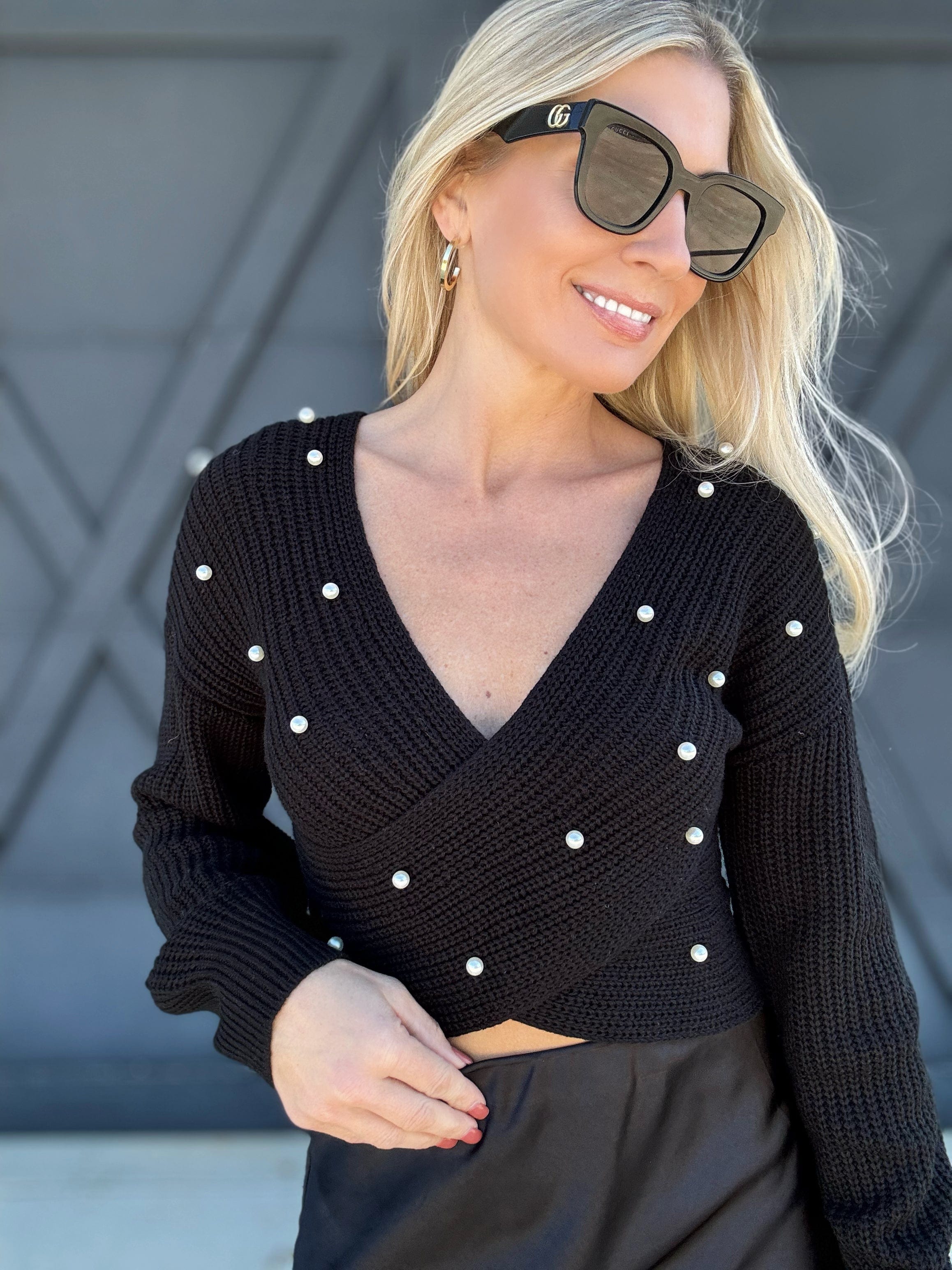 Reversible Cropped Pearl Sweater In Black - Infinity Raine