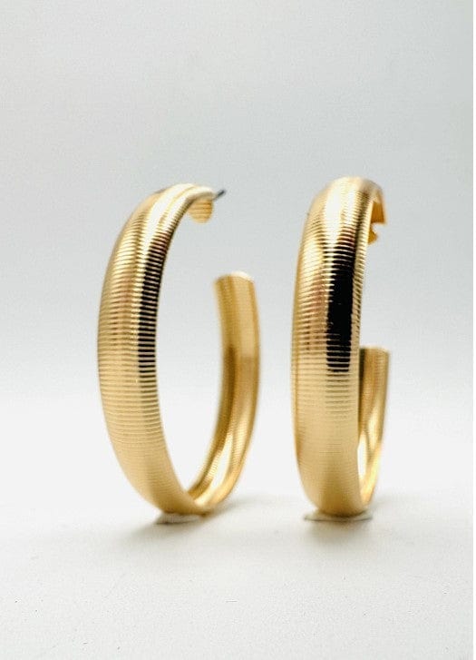 Classic Texture Hoop Earrings In Gold - Infinity Raine